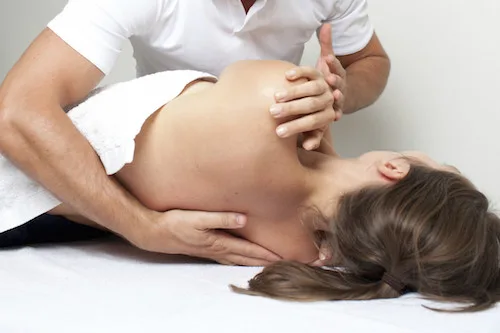 L’Osteopatia contro i bruciori di stomaco e altri disturbi